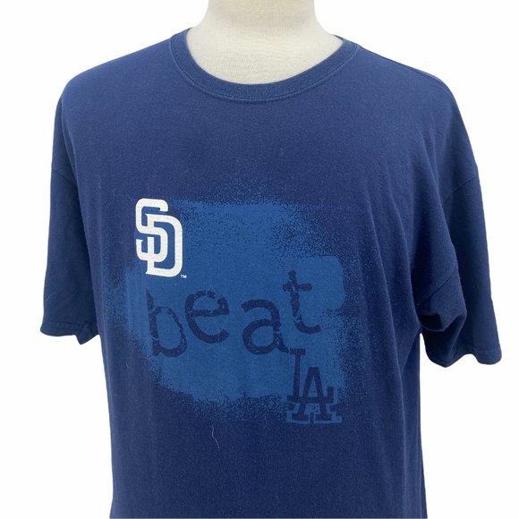 Vintage Gildan Men's San Diego Padres Beat LA Navy Blue Short Sleeve T-Shirt  XL - Picture 2 of 7